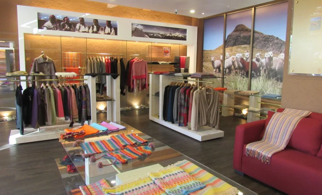 luxury-and-fancy-clothes-of-alpaca-in-peru